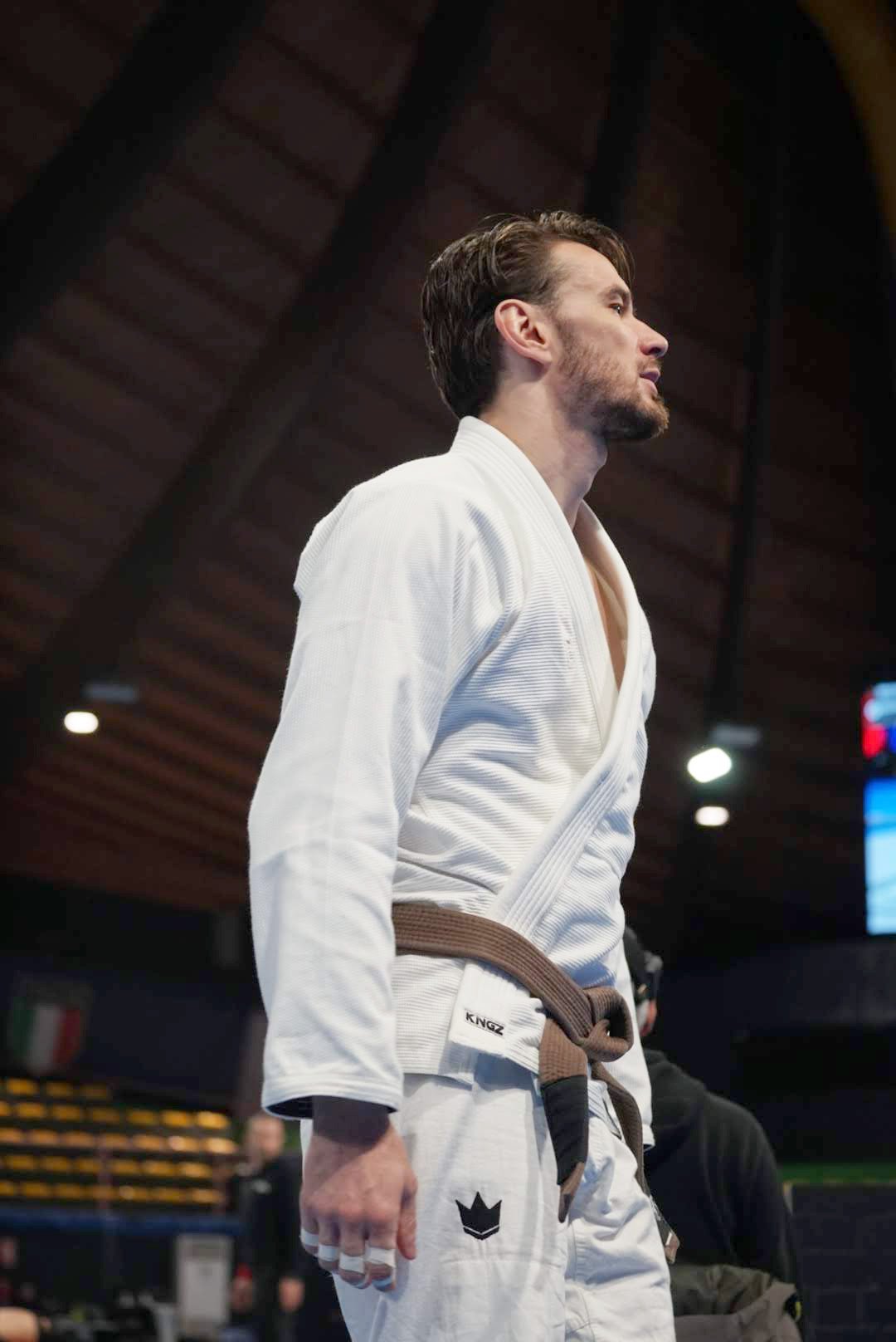 Athlète concentré avant son prochain combat
